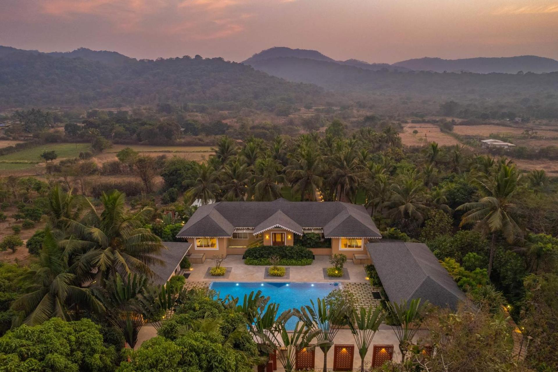 Stayvista At Amara Villa Luxury Collection With Private Pool & Gazebo Alībāg Extérieur photo